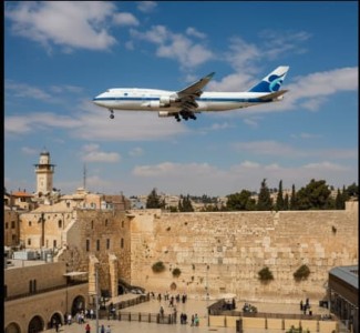 נסיעה באוירון [אירפליי"ן] מעל מקום המקדש